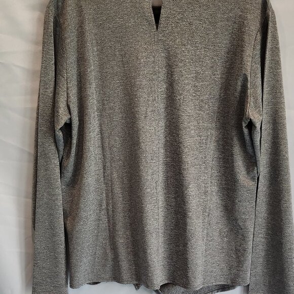 NWOT TAIL Activewear Julieta Top - Grey - XXL - Picture 7 of 8